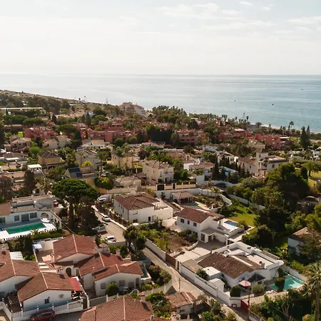 בית נופש Cozy At The In Costabella, מארבלה