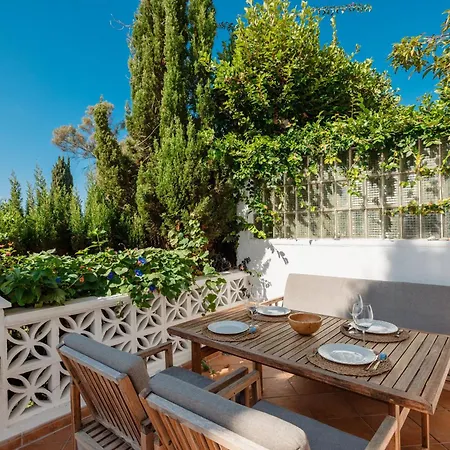 Cozy At The In Costabella, Marbella