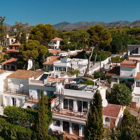 Cozy At The In Costabella, Holiday home *