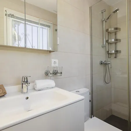 Cozy At The In Costabella, Marbella