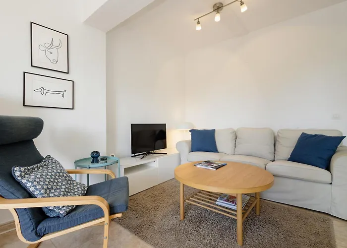 Cozy At The In Costabella, *